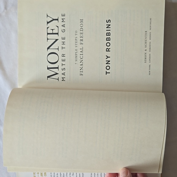 Money: Master the Game by Tony Robbins – Hardcover, Excellent Condition - Picture 5 of 6